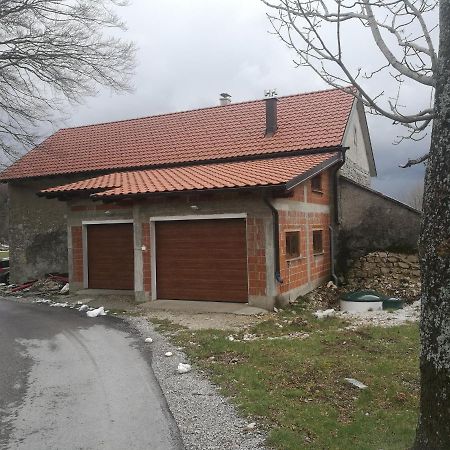 Apartma Burjuca Appartement Ajdovščina Buitenkant foto