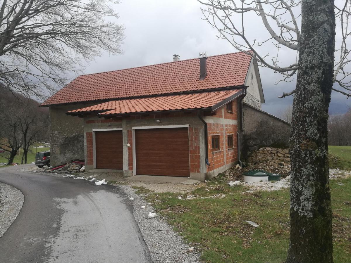 Apartma Burjuca Appartement Ajdovščina Buitenkant foto