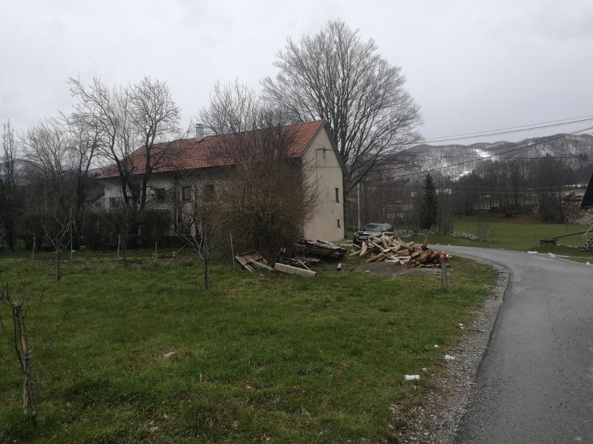 Apartma Burjuca Appartement Ajdovščina Buitenkant foto